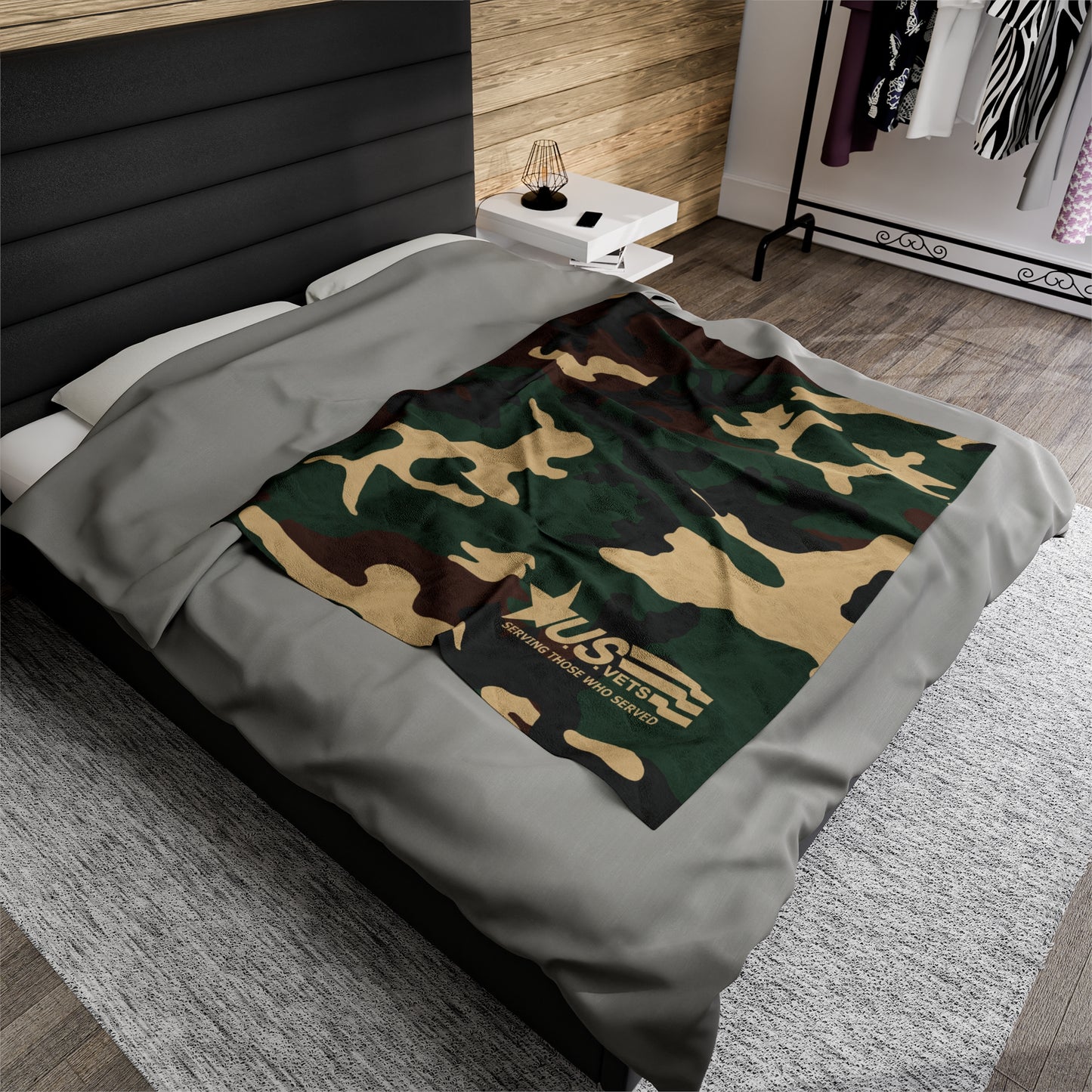 U.S.VETS Camo Print Velveteen Plush Blanket (Multiple Sizes!)