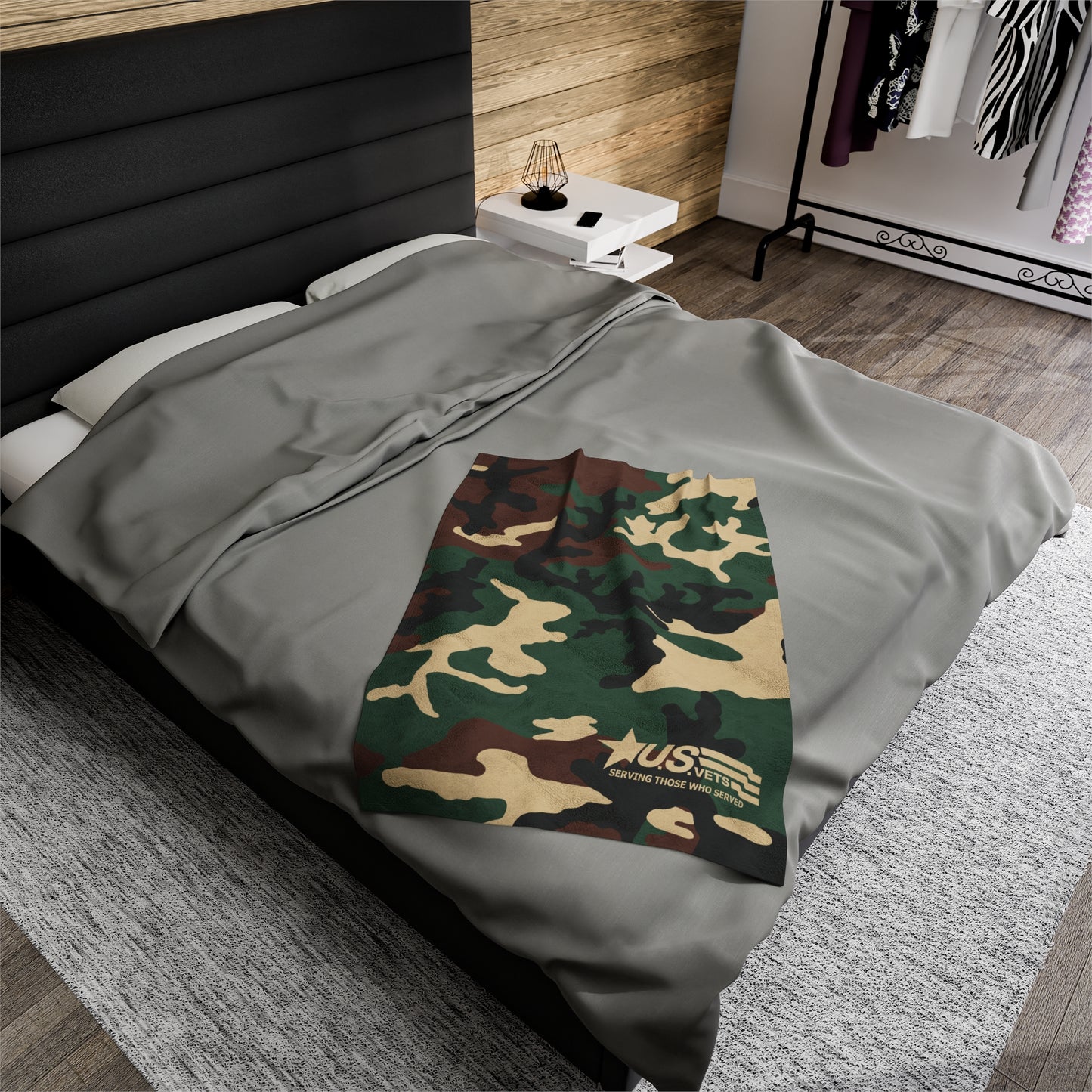 U.S.VETS Camo Print Velveteen Plush Blanket (Multiple Sizes!)