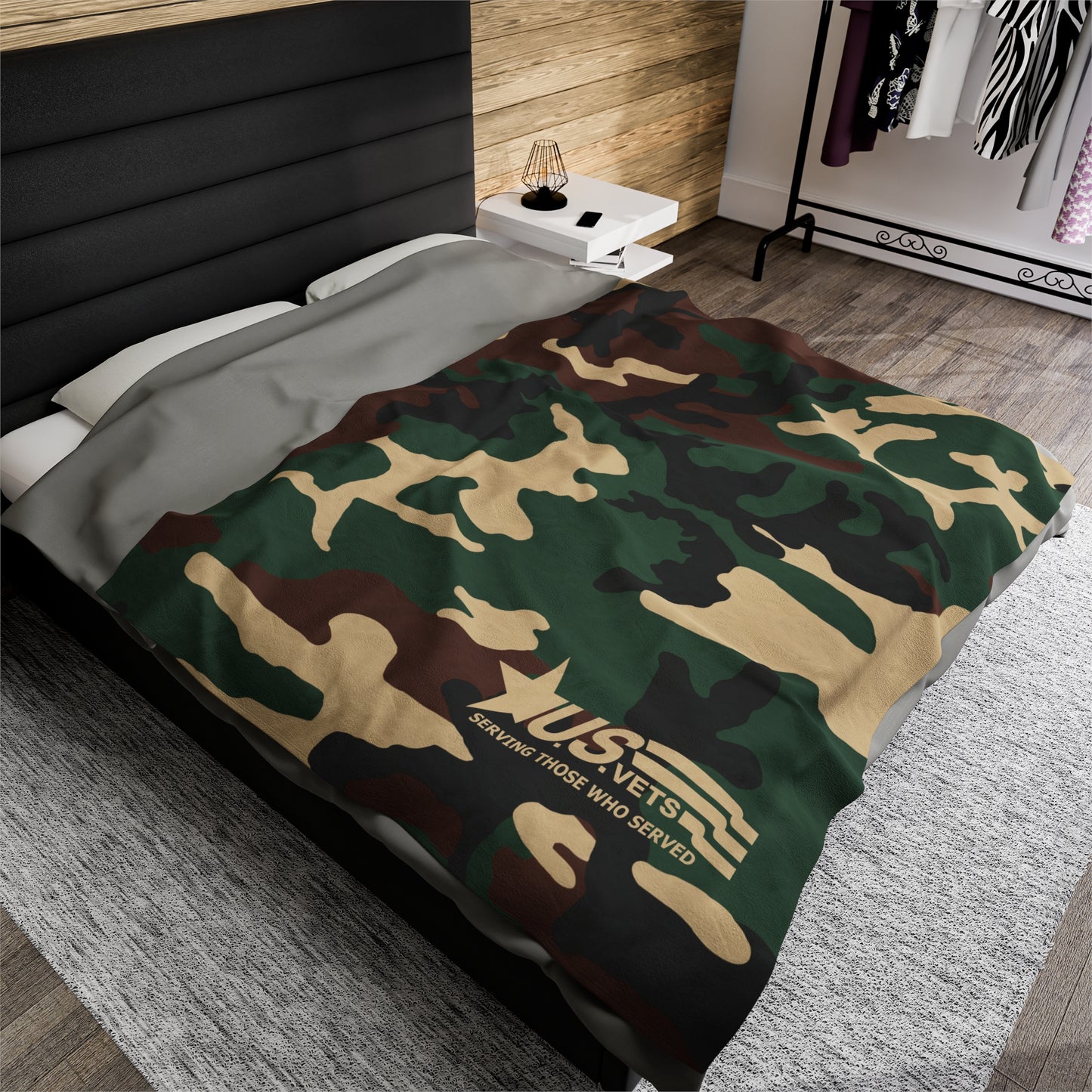 U.S.VETS Camo Print Velveteen Plush Blanket (Multiple Sizes!)
